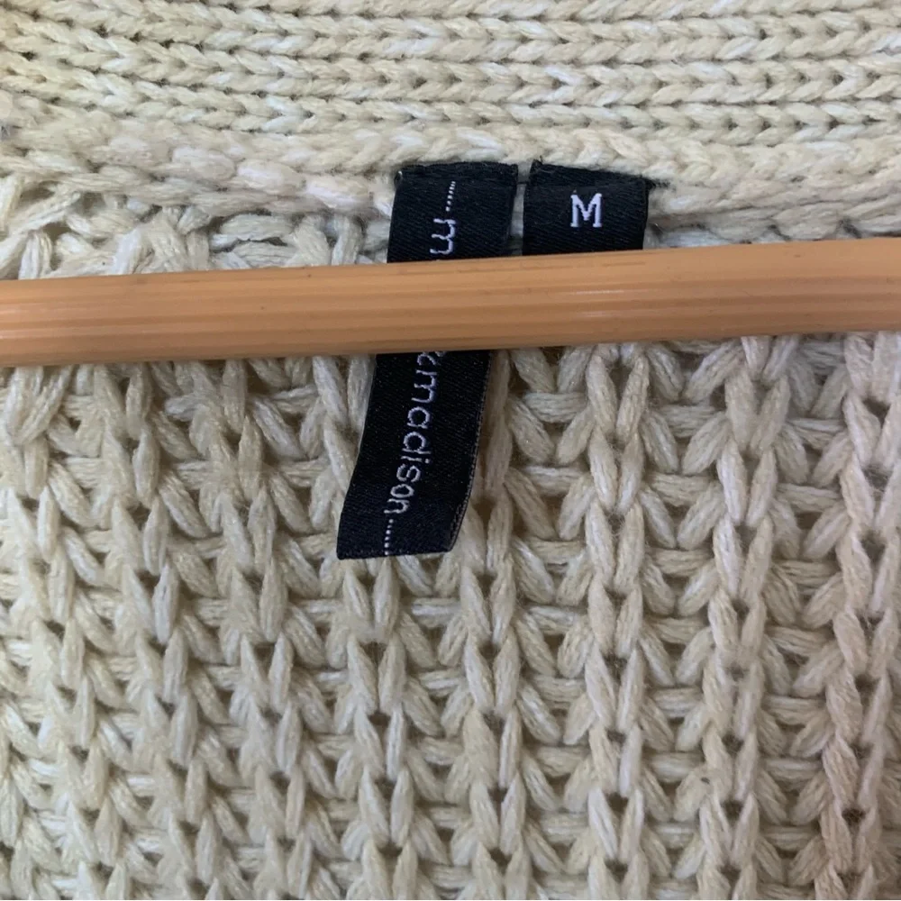 Chunky Knit Beige Long Sleeve Cardigan - Picture 15 of 16